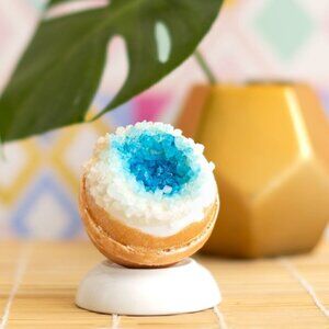 Crystal Blue Geode Bath Bomb